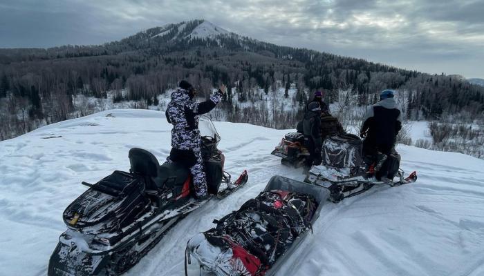 Snowmobile tour at the Confluence recreation center
