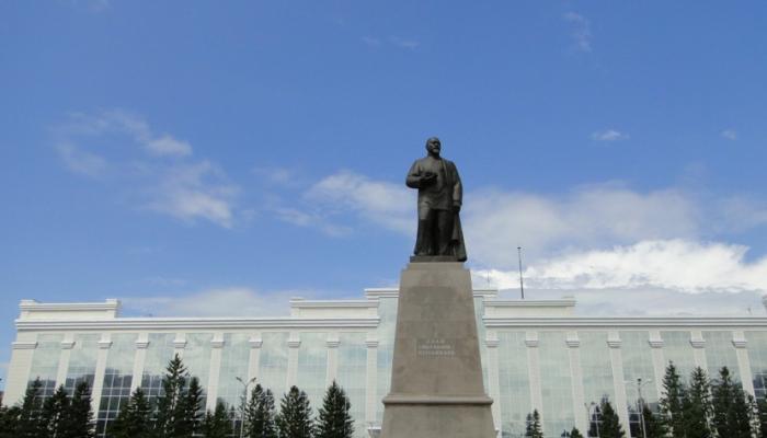 Monument to Abay