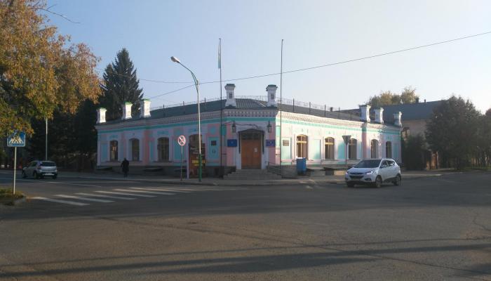 The former store of the merchant Kozhevnikov