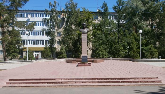 Monument to E.P. Slavsky