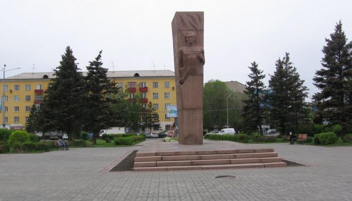 Monument to Ya.V. Ushanov