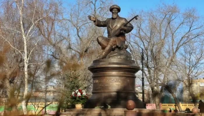 Monument to Zhambyl Zhabaev